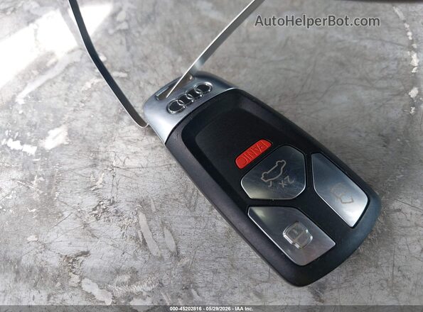 WA1ANAFY7L2011363 2020 AUDI Q5 White Dashboard view
