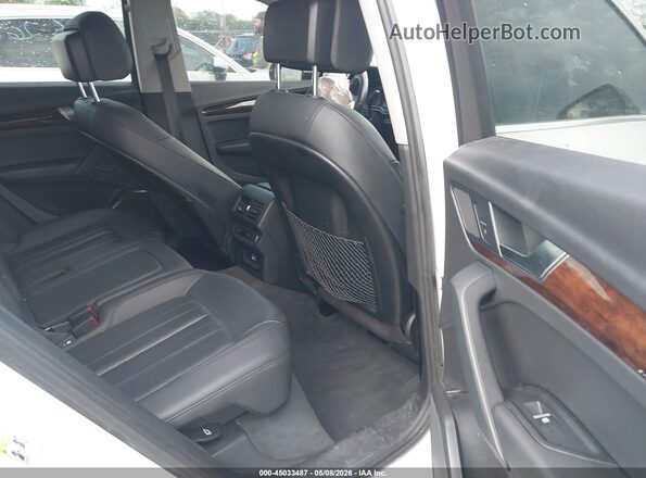 WA1ANAFY9L2064016 2020 AUDI Q5 White VIN sticker view