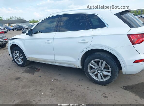WA1ANAFY9L2064016 2020 AUDI Q5 White 360 interior view