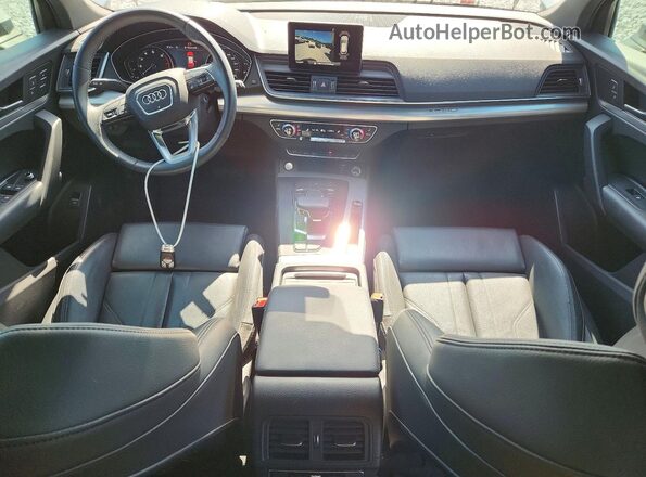 WA1ANAFY9L2114221 2020 AUDI Q5 White 