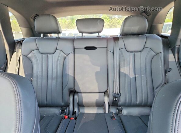 WA1ANAFY9L2114221 2020 AUDI Q5 White 