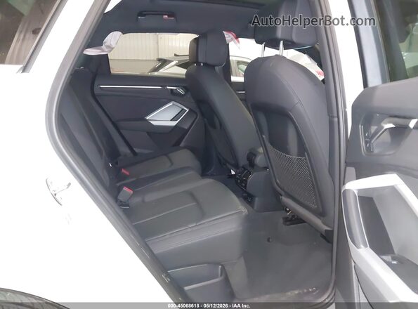 WA1AUCF3XM1083426 2021 AUDI Q3 White Вид наклейки з VIN-кодом