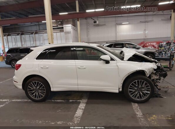 WA1AUCF3XM1083426 2021 AUDI Q3 White Вид задньої частини салону