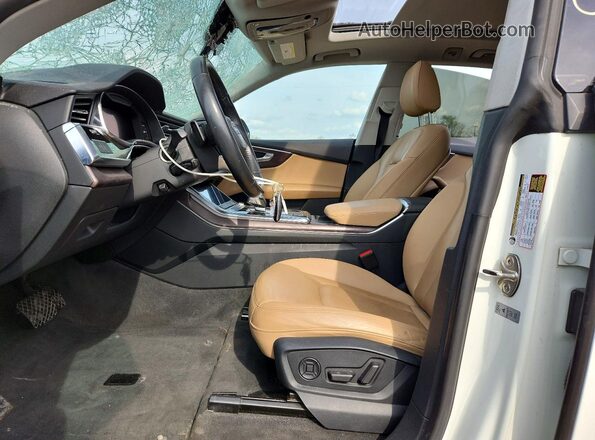 WA1AVAF1XKD015039 2019 AUDI Q8 Белый 