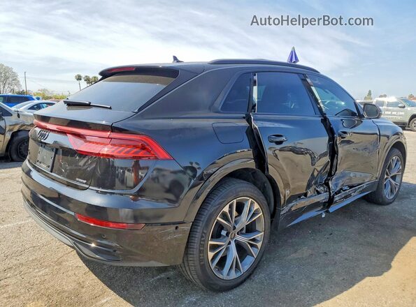WA1AVBF15ND003729 2022 AUDI Q8 Black Задня права чверть