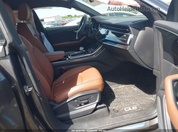 WA1AVBF16PD008439 2023 AUDI Q8 Gray Vista interior delantera