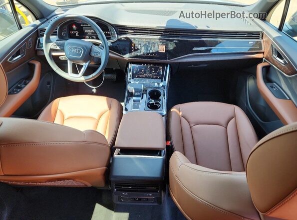 WA1AVBF79TD004903 2026 AUDI Q7 Blue Vista del salpicadero