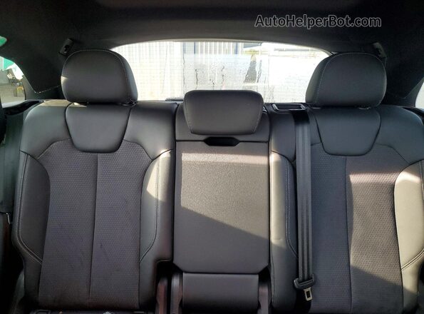 WA1B4AFY0S2035154 2025 AUDI SQ5 Белый Вид задних сидений