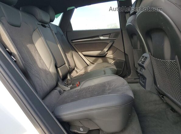 WA1B4AFY0S2035154 2025 AUDI SQ5 Белый Вид задней части салона