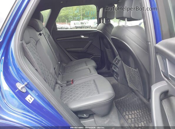 WA1B4AFY1R2037067 2024 AUDI SQ5 Blue VIN կոդի պիտակի տեսք