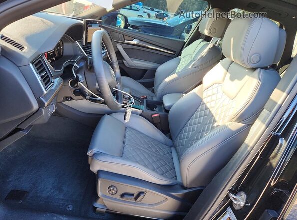 WA1B4AFY7S2025527 2025 AUDI SQ5 Черный Вид салона спереди