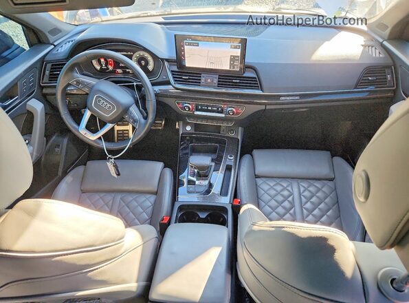 WA1B4AFY7S2025527 2025 AUDI SQ5 Черный Вид панели приборов