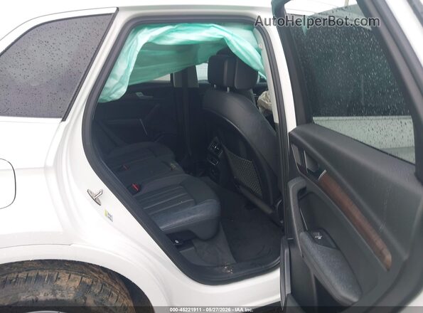 WA1BAAFY0M2026286 2021 AUDI Q5 White VIN კოდის სტიკერის ხედი