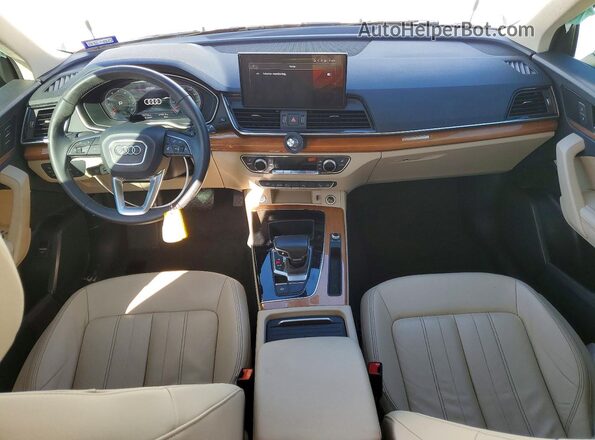 WA1BAAFY0M2028670 2021 AUDI Q5 White Widok deski rozdzielczej