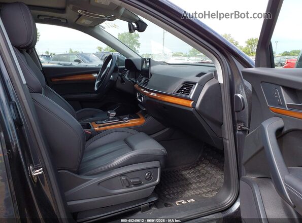 WA1BAAFY7M2079938 2021 AUDI Q5 Серый Вид салона спереди