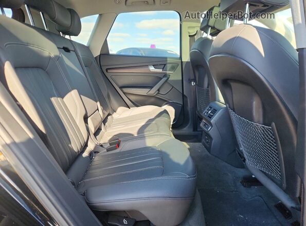 WA1BAAFY7M2092589 2021 AUDI Q5 Black 