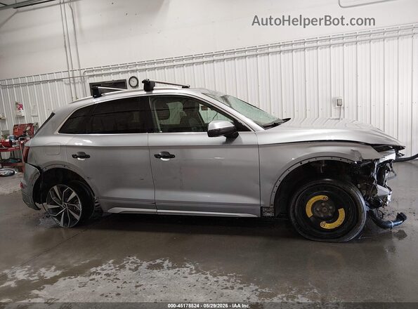 WA1BAAFY7M2106572 2021 AUDI Q5 Silver Vista interior de 360 grados
