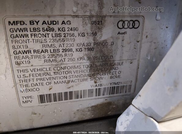 WA1BAAFY7M2106572 2021 AUDI Q5 Silver Vista del compartimento del motor