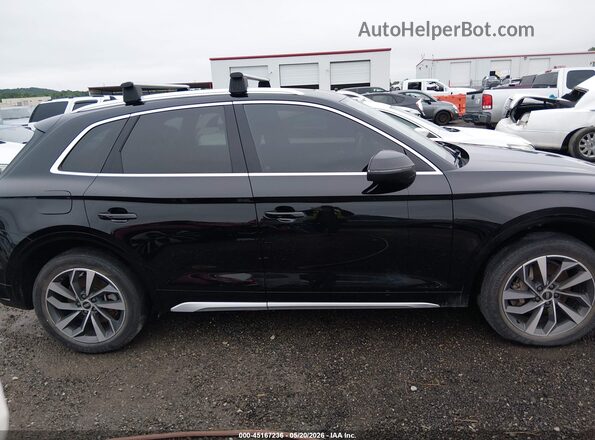 WA1BAAFY9M2126290 2021 AUDI Q5 Black Widok wnętrza z tyłu