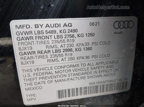 WA1BAAFY9M2126290 2021 AUDI Q5 Black Widok komory silnika