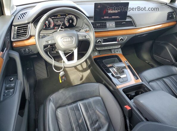 WA1BAAFY9M2133238 2021 AUDI Q5 Black 