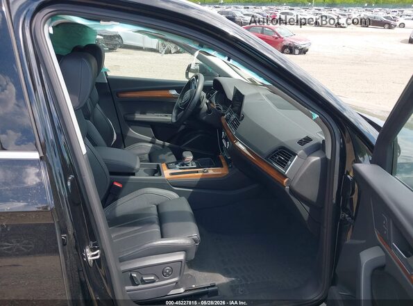 WA1BBAFY3P2051720 2023 AUDI Q5 Черный Вид салона спереди