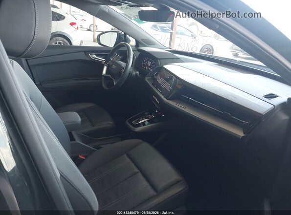 WA1BCBFZXPP023296 2023 AUDI Q4 Black Widok wnętrza z przodu