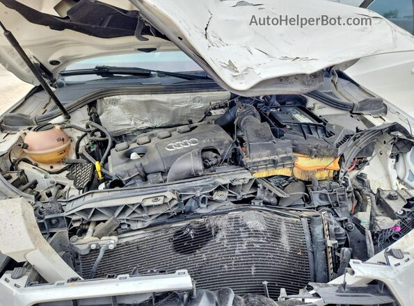 WA1BCCFS1JR001370 2018 AUDI Q3 White Vista del compartimento del motor