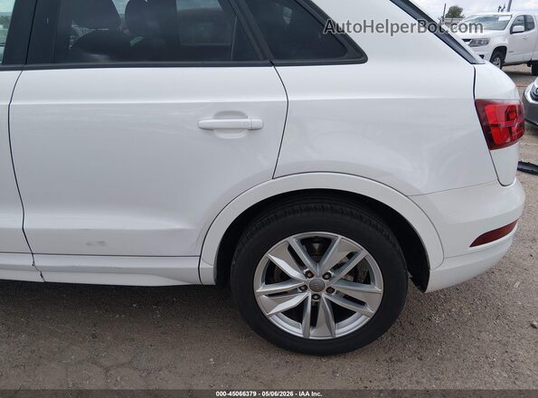 WA1BCCFS1JR010439 2018 AUDI Q3 White 