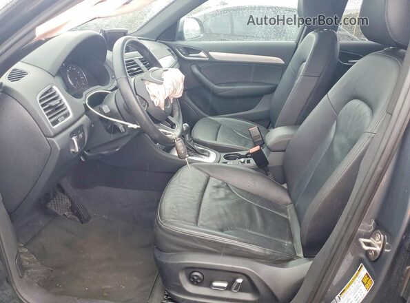 WA1BCCFS4HR009392 2017 AUDI Q3 Gray Front interior view