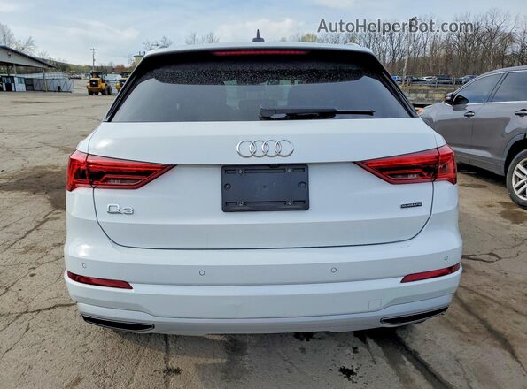 WA1BECF30K1083353 2019 AUDI Q3 White Вид ззаду