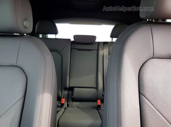 WA1BECF30K1083353 2019 AUDI Q3 White Вид задніх сидінь