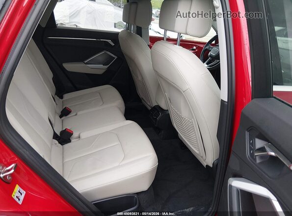 WA1BECF38L1106931 2020 AUDI Q3 Red Вид наклейки з VIN-кодом