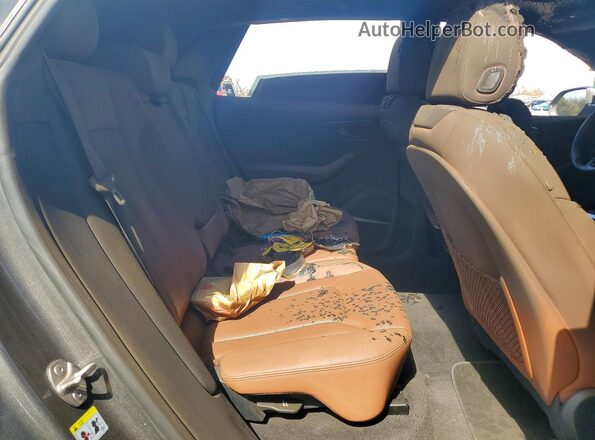 WA1BVAF11MD031606 2021 AUDI Q8 Gray Вид задньої частини салону