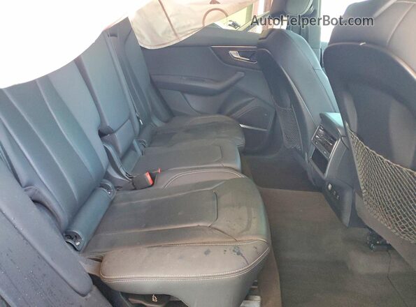 WA1BVAF15LD001085 2020 AUDI Q8 Black Rear interior view