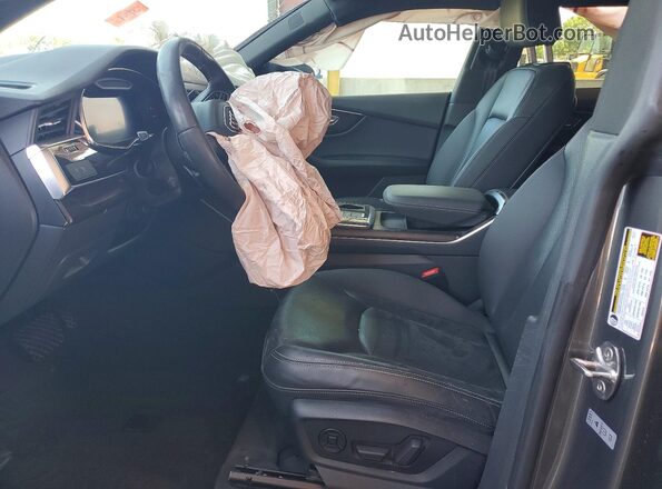 WA1BVAF15LD001085 2020 AUDI Q8 Black Front interior view
