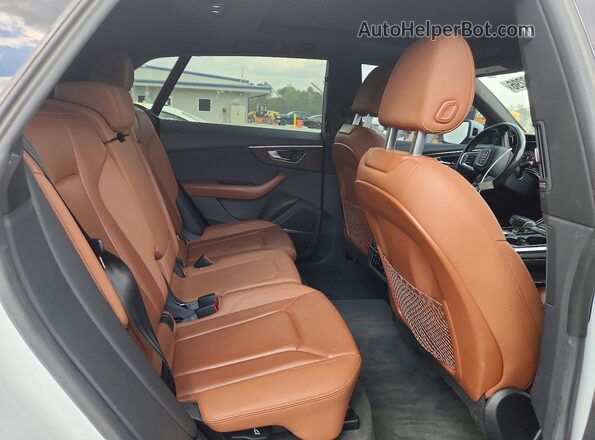 WA1BVAF16KD031212 2019 AUDI Q8 White Rear interior view