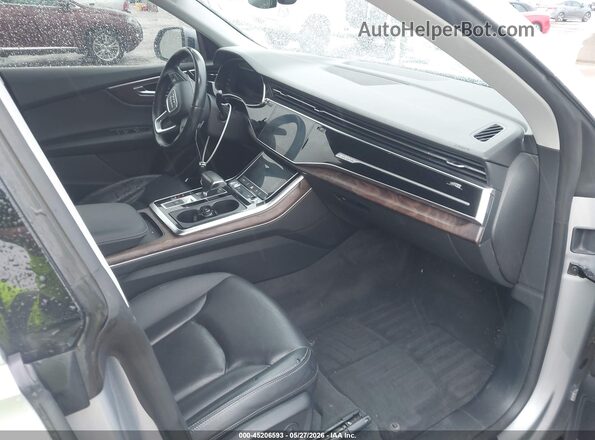 WA1BVAF17KD012507 2019 AUDI Q8 Silver Vista interior delantera