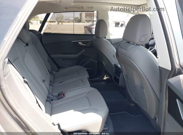 WA1BVBF15SD002516 2025 AUDI Q8 Gray VIN კოდის სტიკერის ხედი