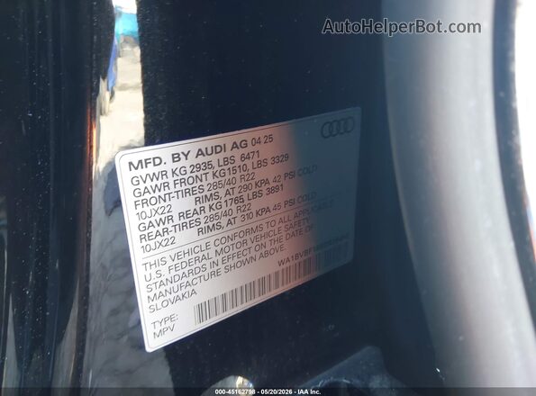 WA1BVBF18SD036496 2025 AUDI Q8 Black Vista del compartimento del motor