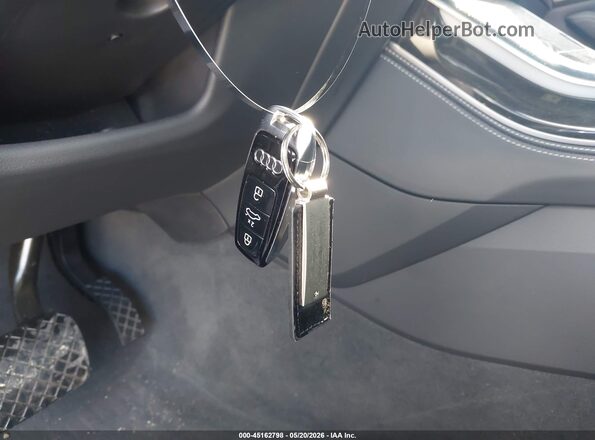 WA1BVBF18SD036496 2025 AUDI Q8 Black Vista del salpicadero