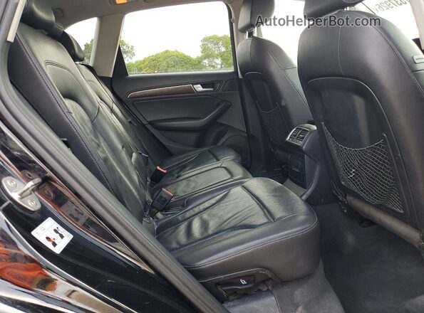 WA1C2AFP0HA088842 2017 AUDI Q5 Black Rear interior view