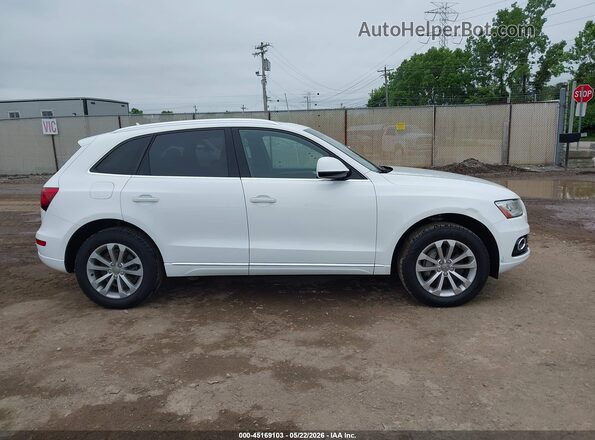 WA1C2AFP3HA070271 2017 AUDI Q5 White Vista interior trasera