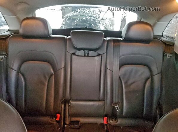 WA1C2AFP7GA018866 2016 AUDI Q5 Silver Rear seats view