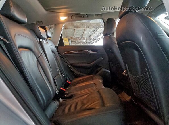 WA1C2AFP7GA018866 2016 AUDI Q5 Silver Rear interior view