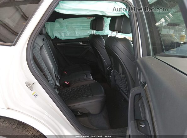 WA1C4AFY3K2078200 2019 AUDI SQ5 White Вид наклейки з VIN-кодом
