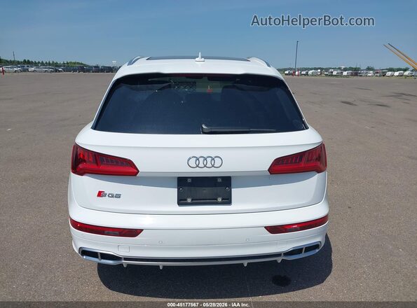 WA1C4AFY6J2183571 2018 AUDI SQ5 White 