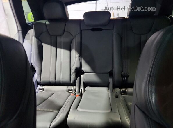 WA1C4AFY8K2131814 2019 AUDI SQ5 Gray უკანა სავარძლების ხედი