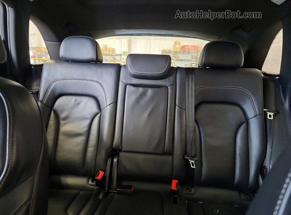 WA1CCAFPXGA059697 2016 AUDI SQ5 Black Հետևի նստատեղերի տեսք