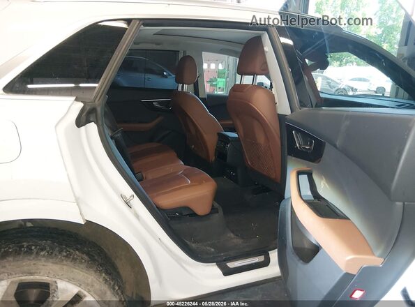 WA1CVAF13KD018485 2019 AUDI Q8 White VIN კოდის სტიკერის ხედი